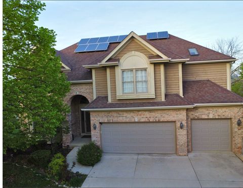 Tiny photo for 3805 Gladstone Drive, Naperville, IL 60565 (MLS # 12640257)