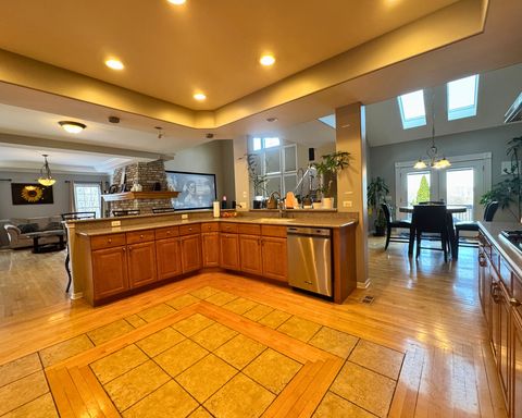 Tiny photo for 3805 Gladstone Drive, Naperville, IL 60565 (MLS # 12640257)