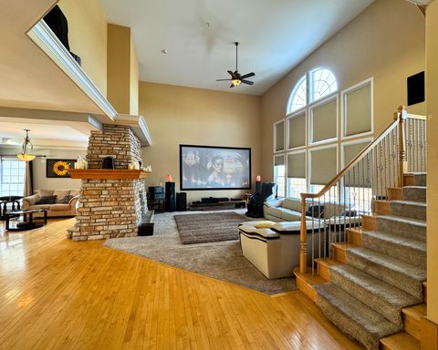 Tiny photo for 3805 Gladstone Drive, Naperville, IL 60565 (MLS # 12640257)