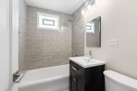 Tiny photo for 5747 N Melvina Avenue, Chicago, IL 60646 (MLS # 12737422)