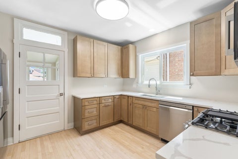 Tiny photo for 5747 N Melvina Avenue, Chicago, IL 60646 (MLS # 12737422)