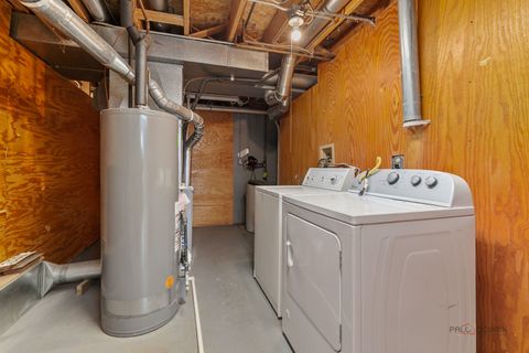 Tiny photo for 186 N Crooked Lake Lane, Lindenhurst, IL 60046 (MLS # 12519133)