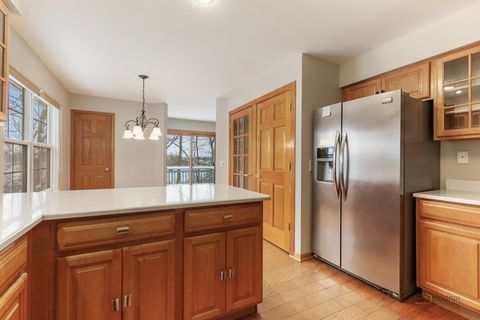 Tiny photo for 186 N Crooked Lake Lane, Lindenhurst, IL 60046 (MLS # 12519133)