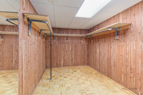 Tiny photo for 186 N Crooked Lake Lane, Lindenhurst, IL 60046 (MLS # 12519133)