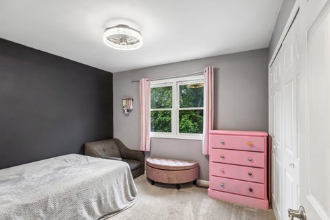 Tiny photo for 57 S Emerald Avenue, Mundelein, IL 60060 (MLS # 12675328)