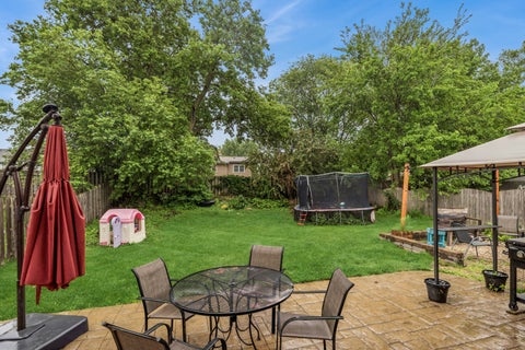 Tiny photo for 57 S Emerald Avenue, Mundelein, IL 60060 (MLS # 12675328)