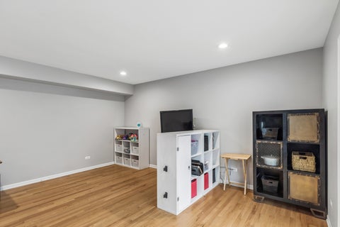 Tiny photo for 57 S Emerald Avenue, Mundelein, IL 60060 (MLS # 12675328)