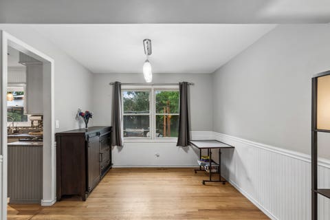 Tiny photo for 57 S Emerald Avenue, Mundelein, IL 60060 (MLS # 12675328)