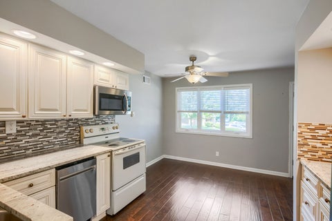 Tiny photo for 230 Manor Drive #b, New Lenox, IL 60451 (MLS # 12744321)
