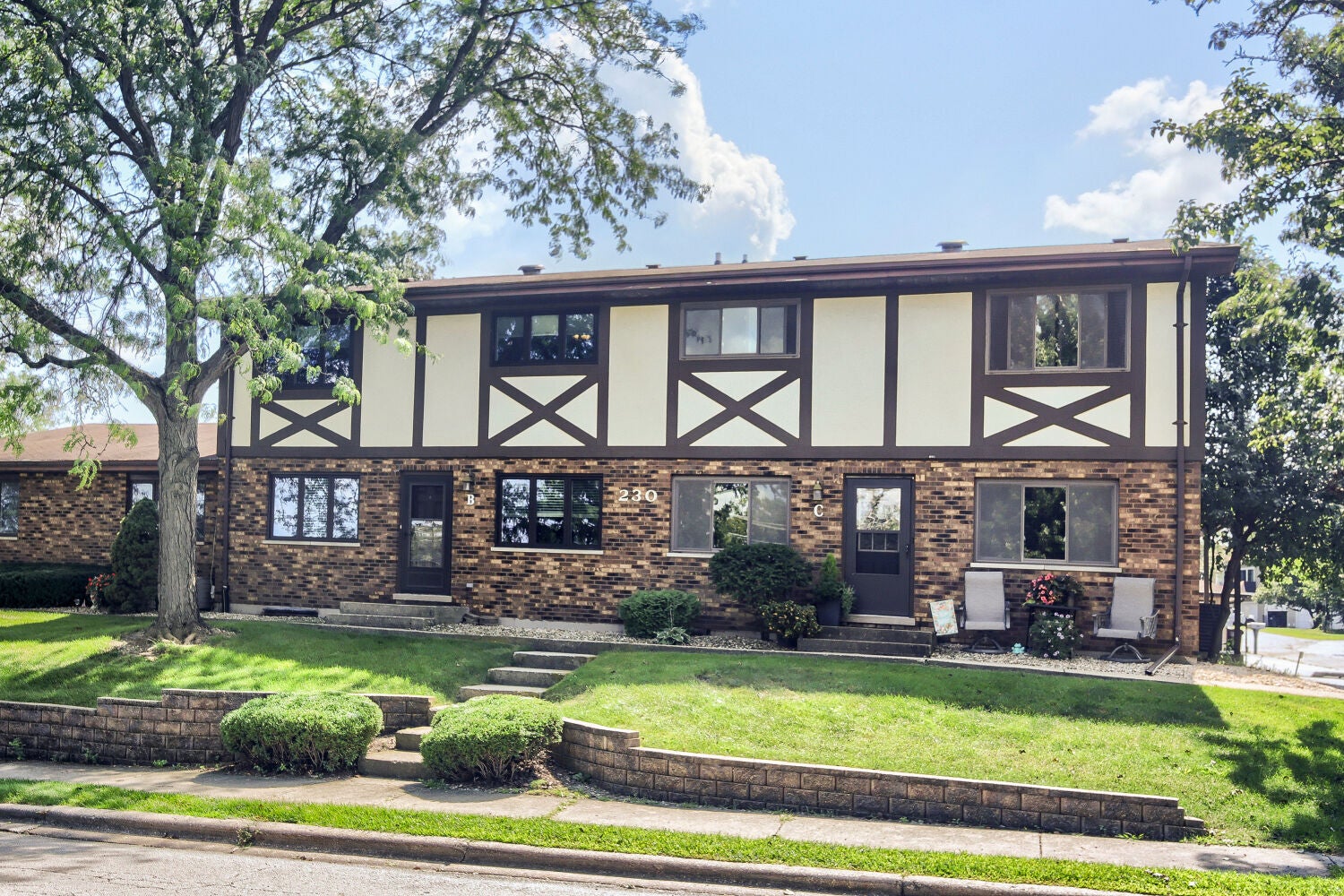 230 Manor Drive b
