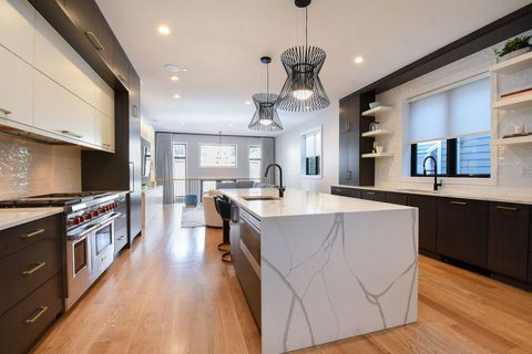 Tiny photo for 3644 N Bosworth Avenue, Chicago, IL 60613 (MLS # 12477927)