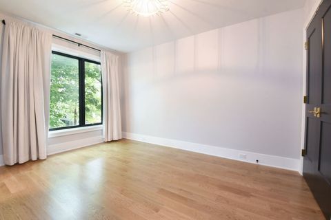 Tiny photo for 3644 N Bosworth Avenue, Chicago, IL 60613 (MLS # 12477927)