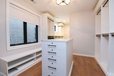 Tiny photo for 3644 N Bosworth Avenue, Chicago, IL 60613 (MLS # 12477927)
