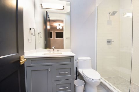 Tiny photo for 3644 N Bosworth Avenue, Chicago, IL 60613 (MLS # 12477927)