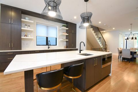 Tiny photo for 3644 N Bosworth Avenue, Chicago, IL 60613 (MLS # 12477927)