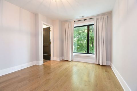 Tiny photo for 3644 N Bosworth Avenue, Chicago, IL 60613 (MLS # 12477927)