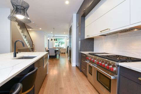 Tiny photo for 3644 N Bosworth Avenue, Chicago, IL 60613 (MLS # 12477927)