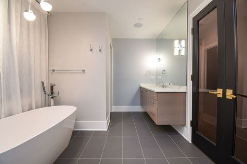 Tiny photo for 3644 N Bosworth Avenue, Chicago, IL 60613 (MLS # 12477927)