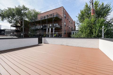 Tiny photo for 3644 N Bosworth Avenue, Chicago, IL 60613 (MLS # 12477927)