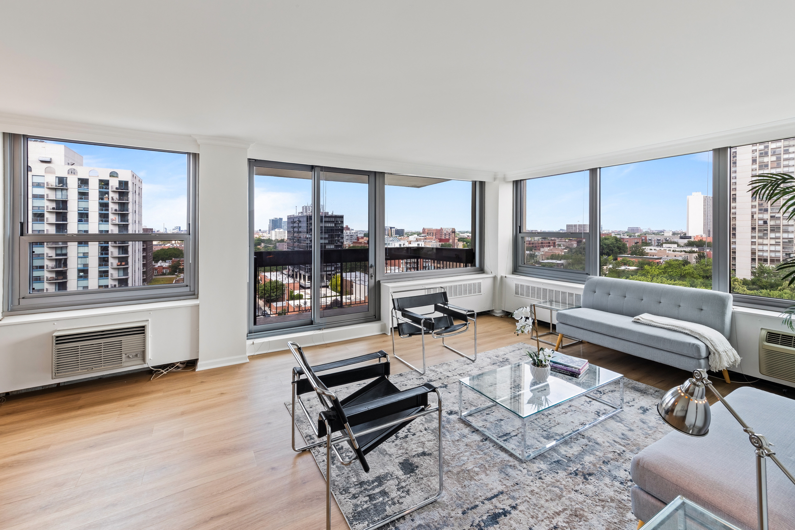 1255 N SANDBURG Terrace 1211E
