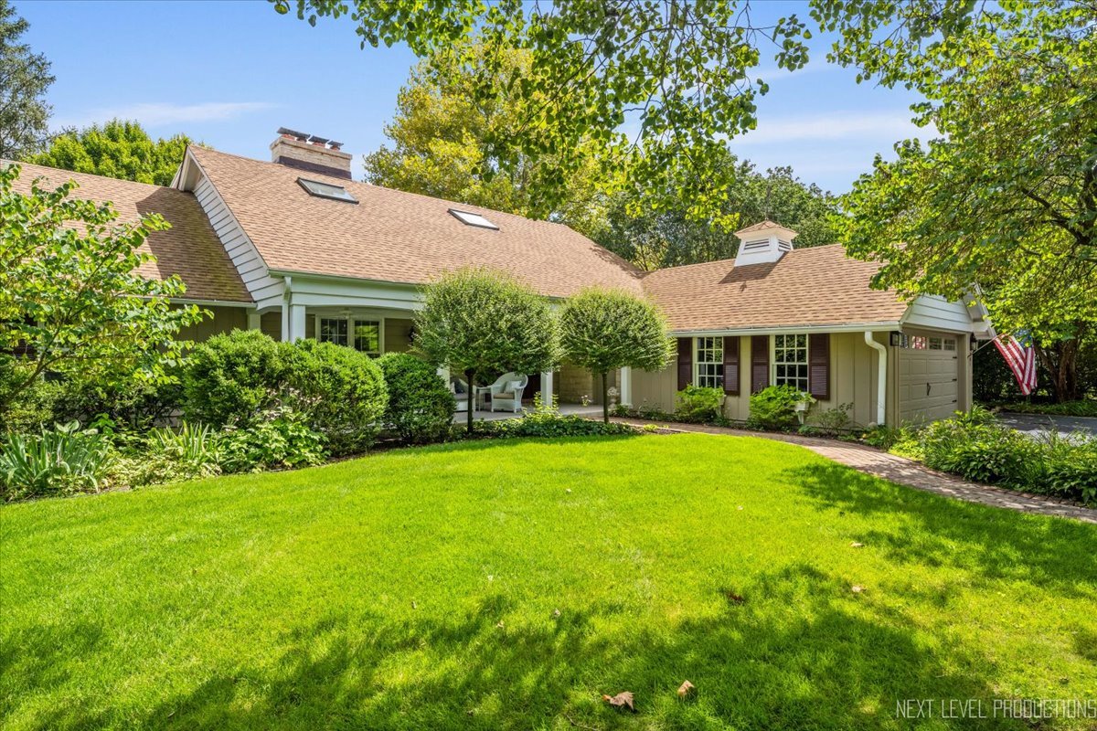 301 Country Club Place