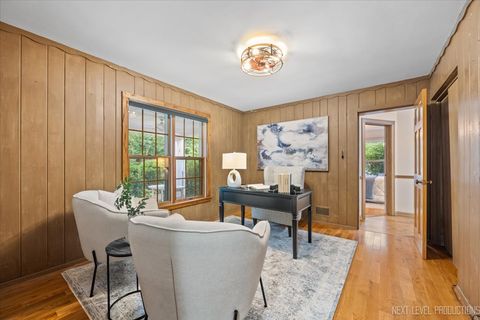 Tiny photo for 301 Country Club Place, Geneva, IL 60134 (MLS # 12533698)