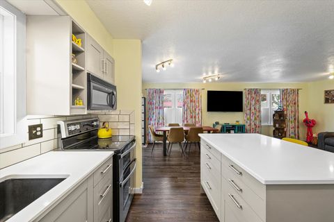 Tiny photo for 1818 Stratford Drive, Champaign, IL 61821 (MLS # 12610769)