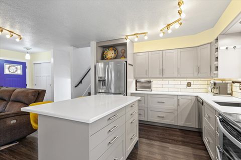 Tiny photo for 1818 Stratford Drive, Champaign, IL 61821 (MLS # 12610769)