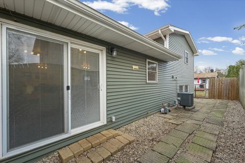 Tiny photo for 1818 Stratford Drive, Champaign, IL 61821 (MLS # 12610769)