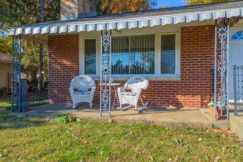 Tiny photo for 1006 Maple Hill Road, Bloomington, IL 61705 (MLS # 12506557)