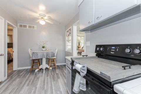 Tiny photo for 1006 Maple Hill Road, Bloomington, IL 61705 (MLS # 12506557)