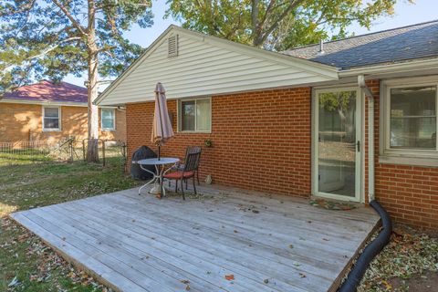 Tiny photo for 1006 Maple Hill Road, Bloomington, IL 61705 (MLS # 12506557)