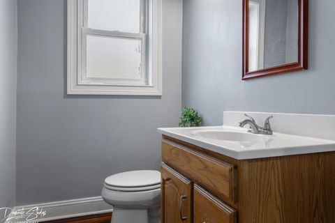 Tiny photo for 9741 Lonnquist Drive, Franklin Park, IL 60131 (MLS # 12559930)