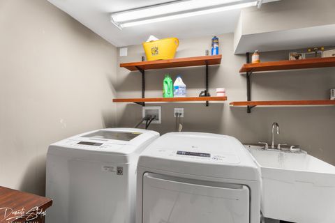 Tiny photo for 9741 Lonnquist Drive, Franklin Park, IL 60131 (MLS # 12559930)