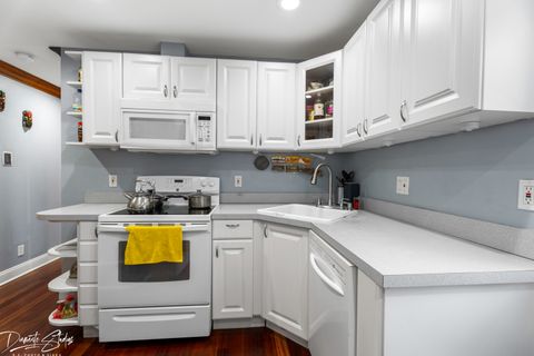 Tiny photo for 9741 Lonnquist Drive, Franklin Park, IL 60131 (MLS # 12559930)