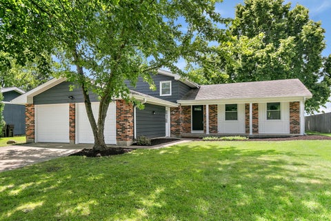 Tiny photo for 619 Dartmoor Drive, Crystal Lake, IL 60014 (MLS # 12735268)