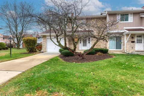 Tiny photo for 1631 Southampton Court, Wheaton, IL 60189 (MLS # 12518655)