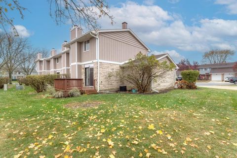 Tiny photo for 1631 Southampton Court, Wheaton, IL 60189 (MLS # 12518655)