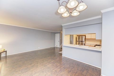 Tiny photo for 1631 Southampton Court, Wheaton, IL 60189 (MLS # 12518655)