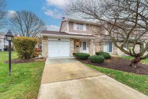 Photo of 1631 Southampton Court, Wheaton, IL 60189 (MLS # 12518655)