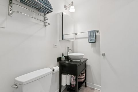 Tiny photo for 1414 Elmwood Avenue #1G, Evanston, IL 60201 (MLS # 12598650)