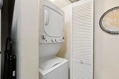 Tiny photo for 1414 Elmwood Avenue #1G, Evanston, IL 60201 (MLS # 12598650)