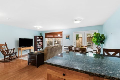 Tiny photo for 1414 Elmwood Avenue #1G, Evanston, IL 60201 (MLS # 12598650)