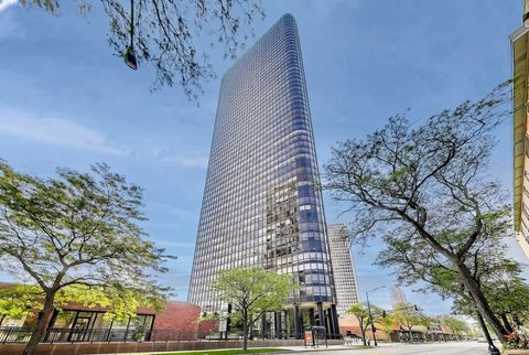 Photo of 5415 N Sheridan Road #3203, Chicago, IL 60640 (MLS # 12561589)