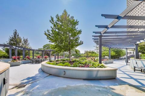 Tiny photo for 5415 N Sheridan Road #3203, Chicago, IL 60640 (MLS # 12561589)