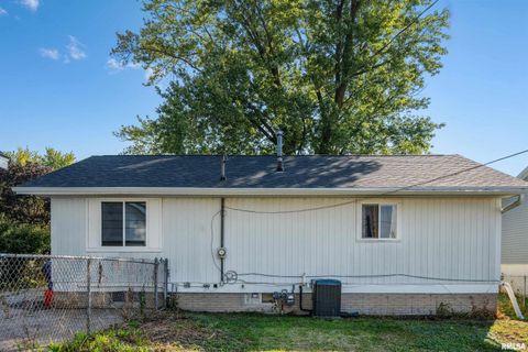 Tiny photo for 3530 W 29TH Street, Davenport, IA 52804 (MLS # QC4268491)
