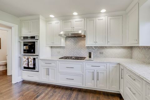 Tiny photo for 105 Burr Ridge Club Drive, Burr Ridge, IL 60527 (MLS # 12492290)