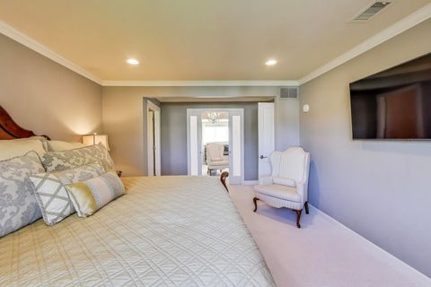 Tiny photo for 105 Burr Ridge Club Drive, Burr Ridge, IL 60527 (MLS # 12492290)