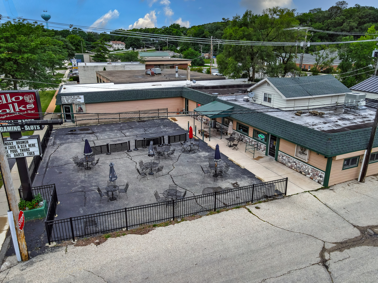 78 E Grand Avenue