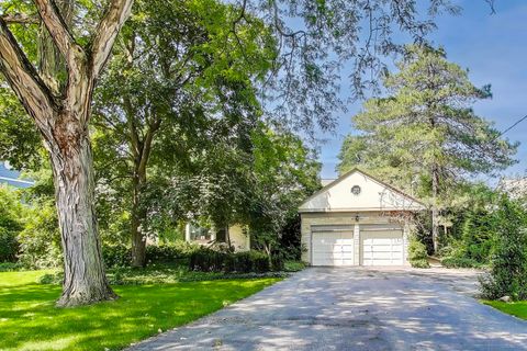 1295 Sunview Lane Winnetka IL 60093